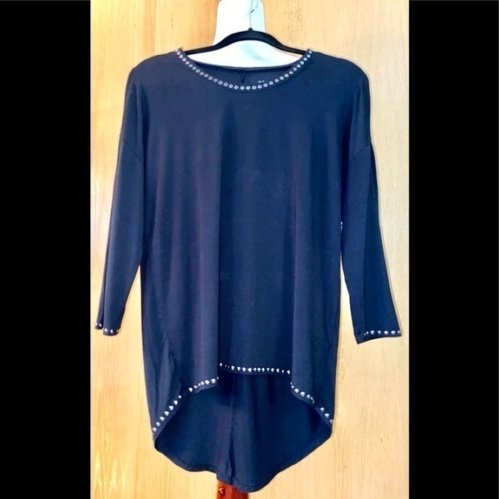EUC-Grace High-Low Stud-Accent Tunic